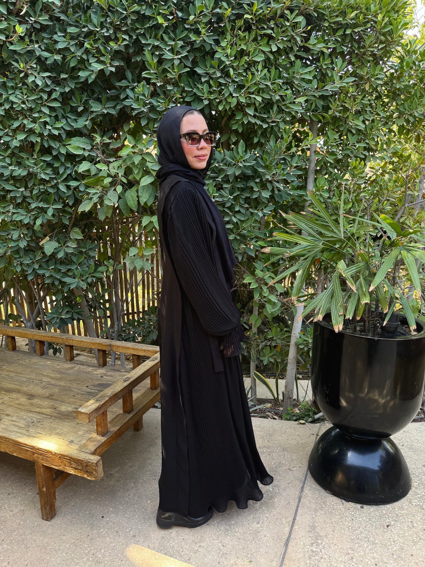 Black Pleated abaya