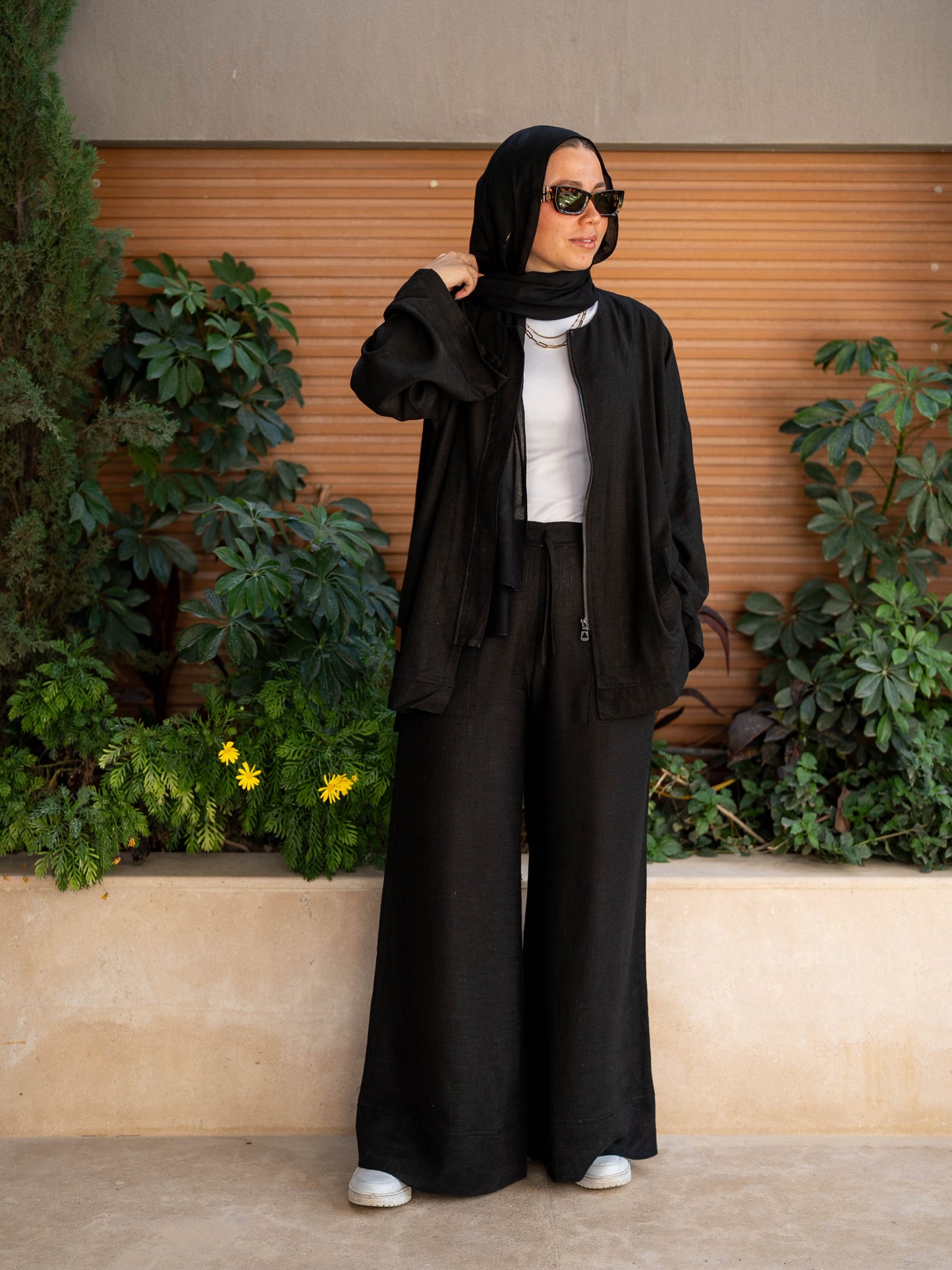 Black Elite Linen Set