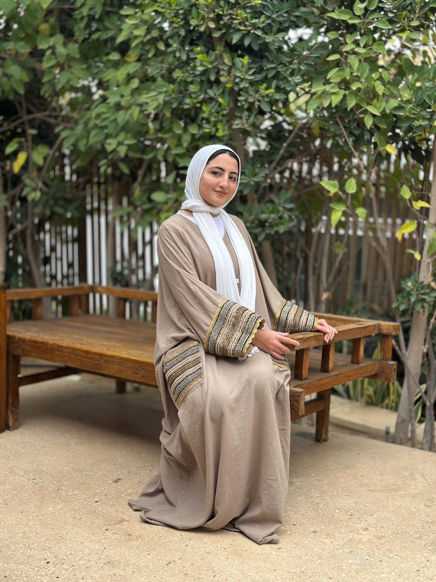 Nujoom Beige Abaya ✨