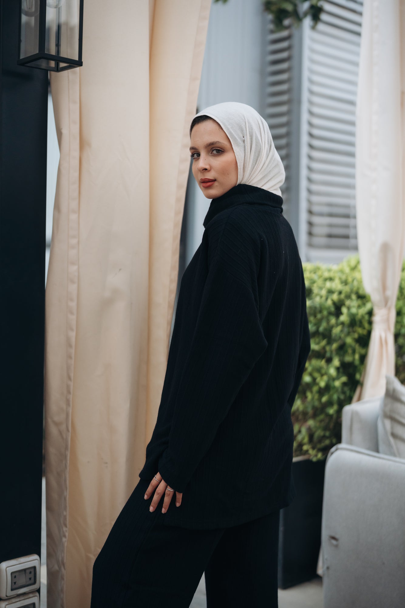 BLACK' REFINED COMFORT SET