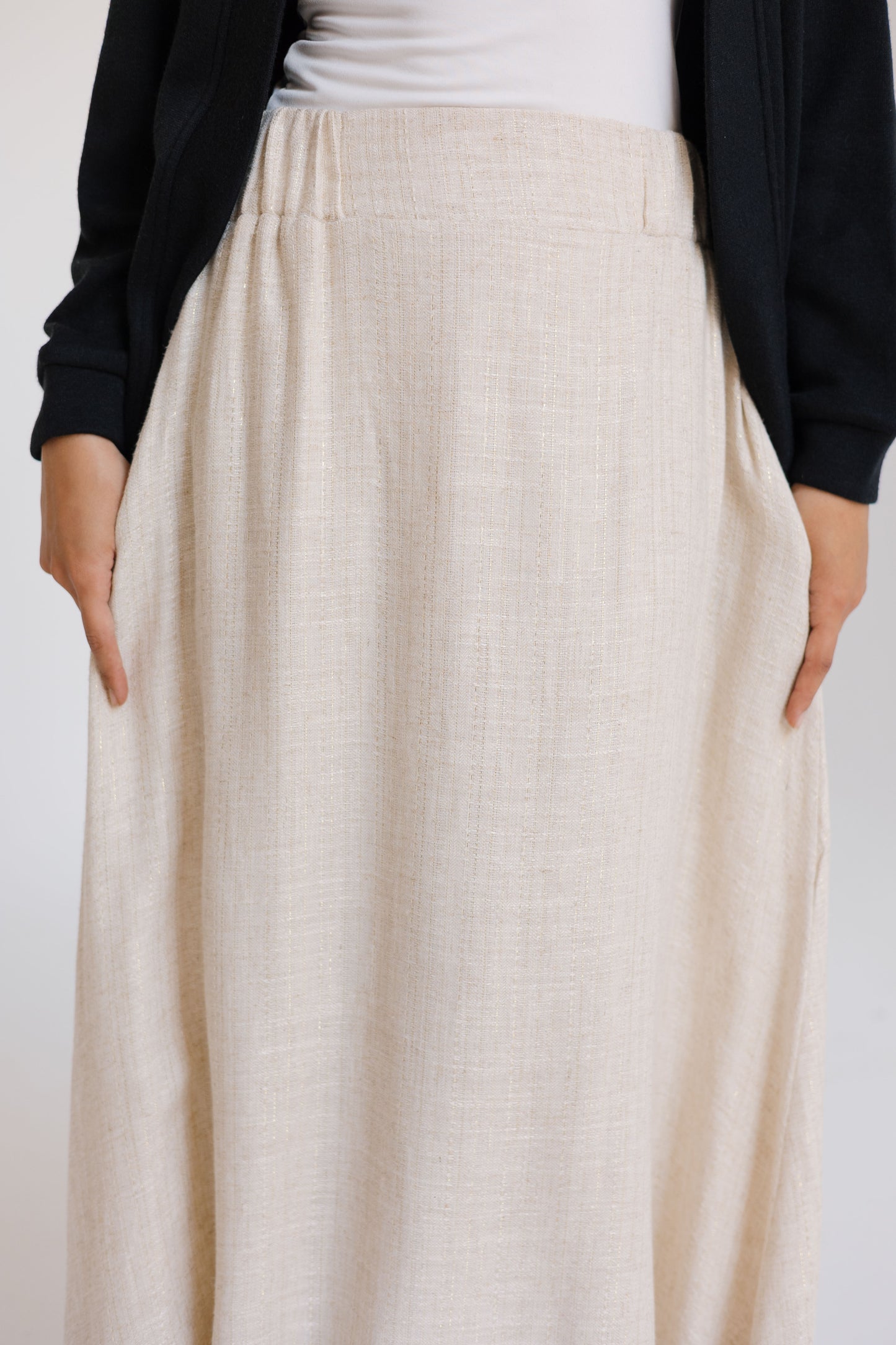 ✨ The Winter Glow Linen Skirt