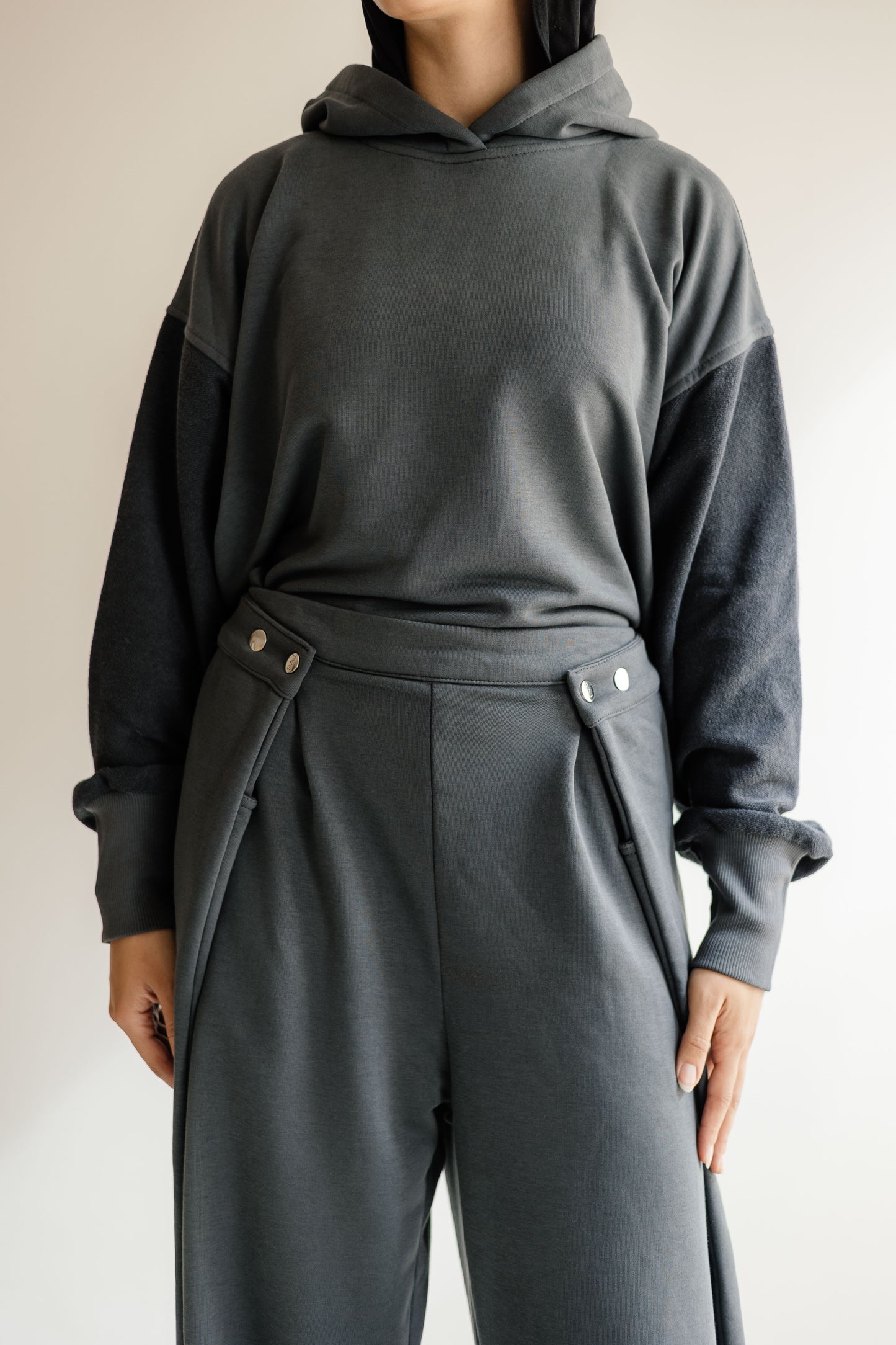 The Power Essential Set (gray)