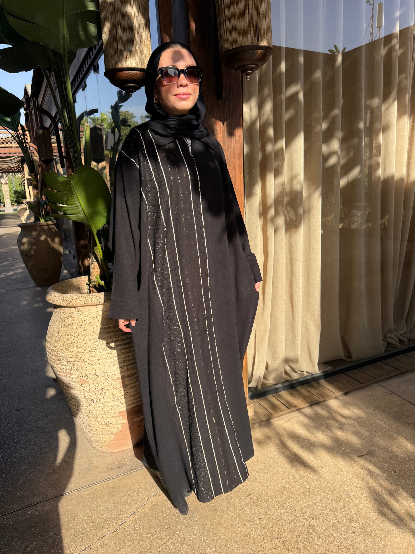 Saj Noir Closed Linen Abaya🖤