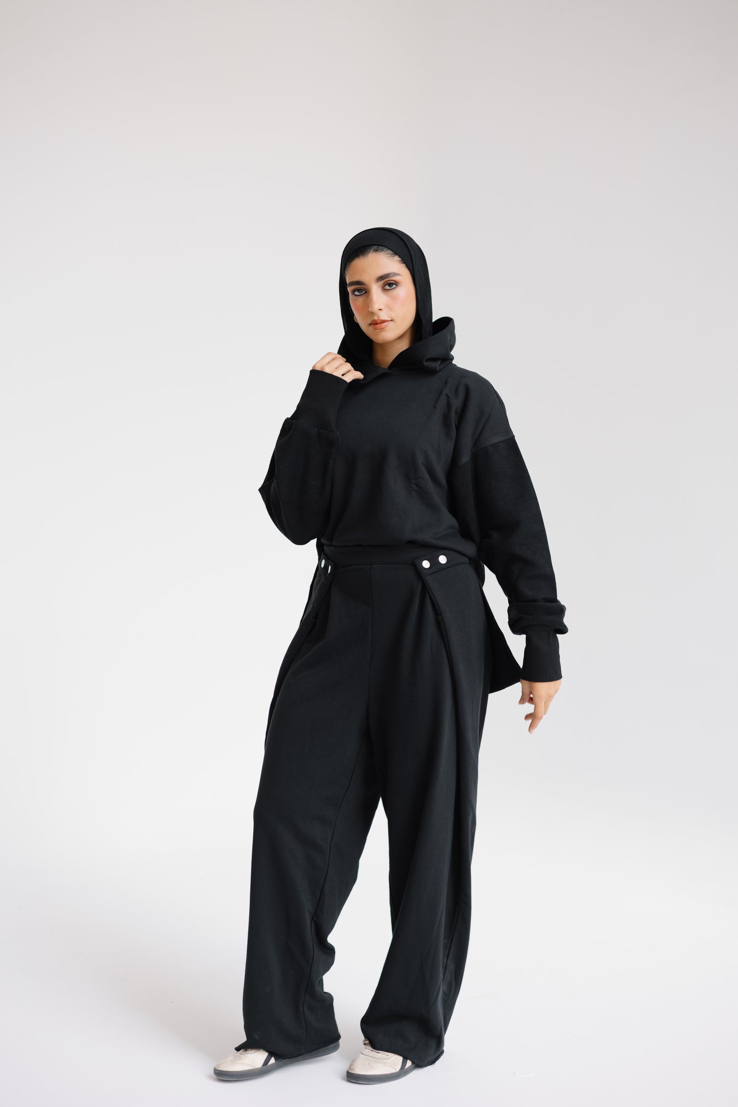 The Power Essential Set (Black)