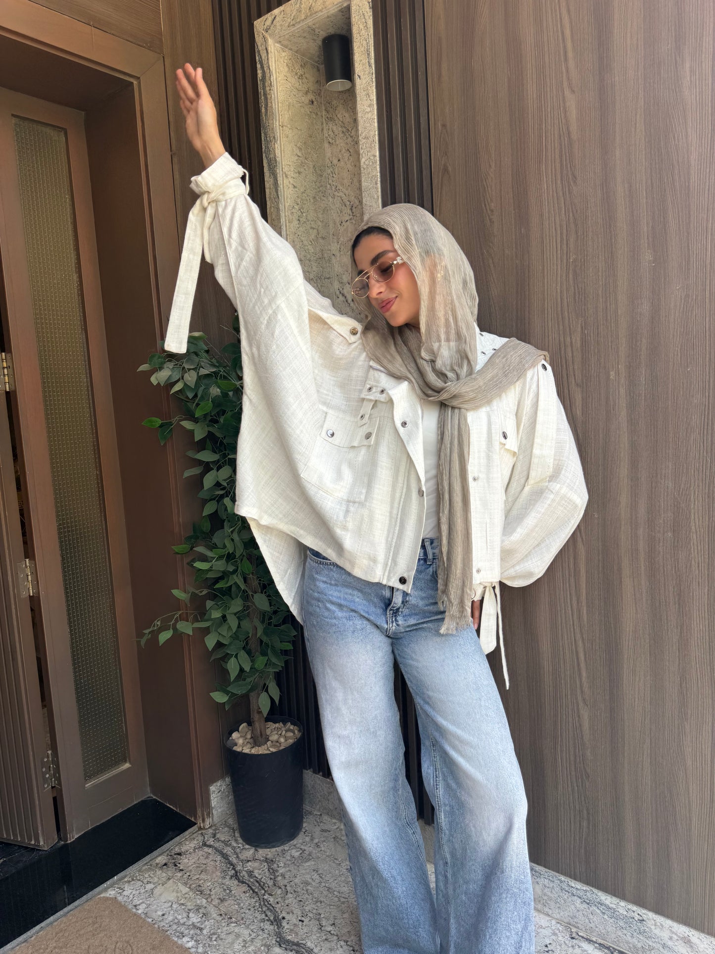 Aura white jacket